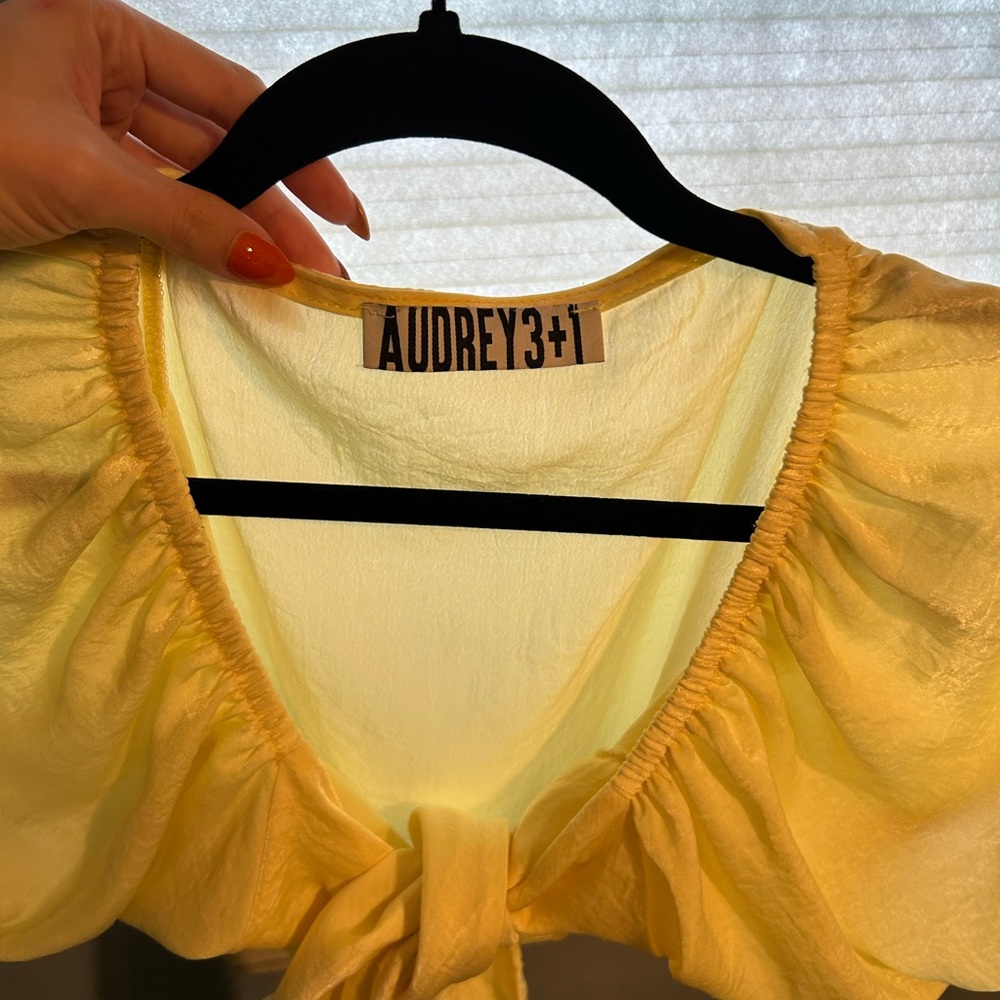 Yellow V-Neck Puff Sleeve Blouse